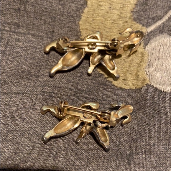 Vintage dancing poodle pins - Picture 3 of 4